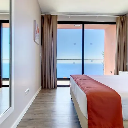 Villa Elisio Do Mar By Lovelystay Prazeres